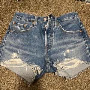 Levis 501 premium size 24